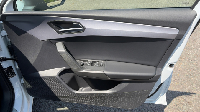 SEAT Leon 1.5 eTSI 150 FR 5dr DSG [DAP] Petrol Hatchback - Image 19